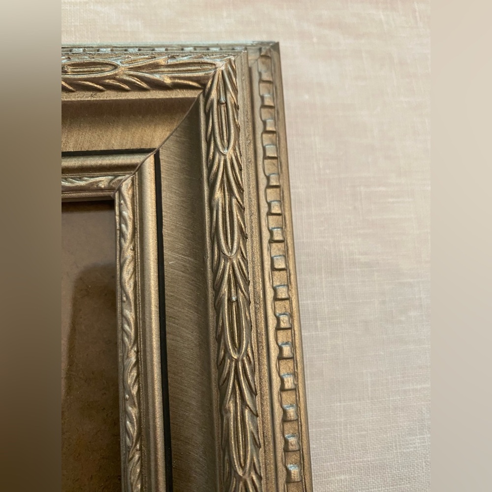 Frame - Picture 4 of 7